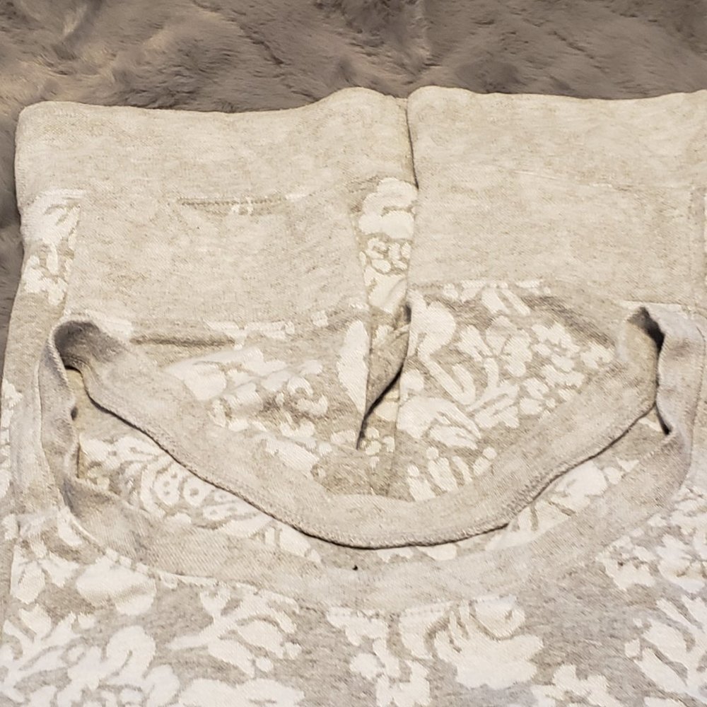 Lane Bryant Gray/White Floral Sweatshirt - Picture 3 of 5